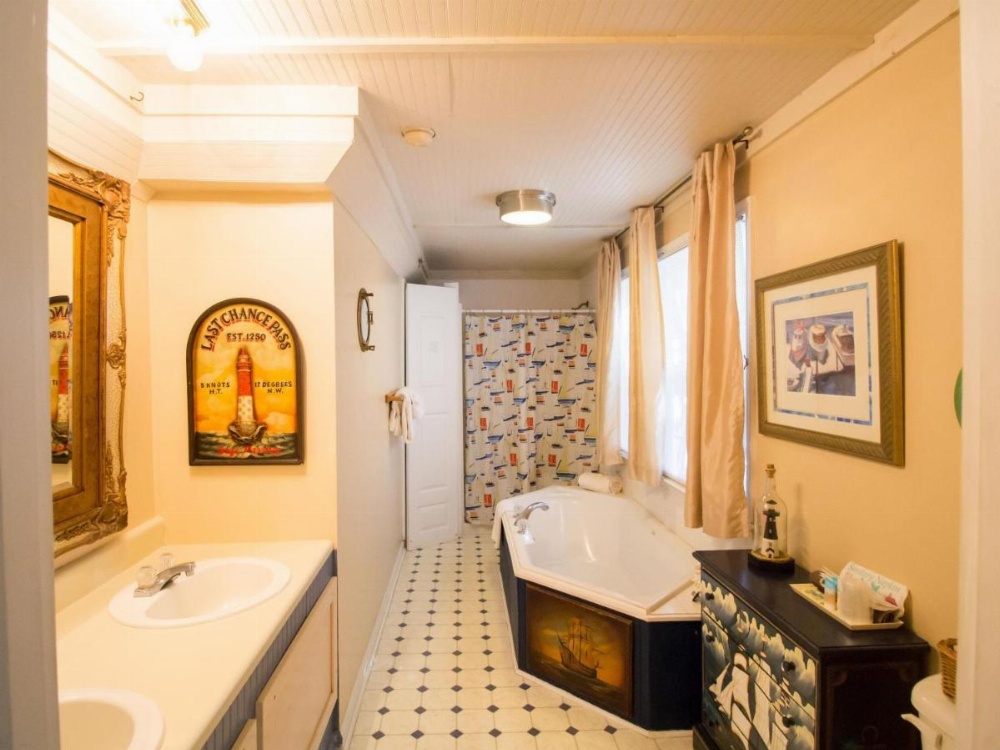Tybee Island Inn Bed & Breakfast Image 26